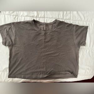 Lululemon Cates tee